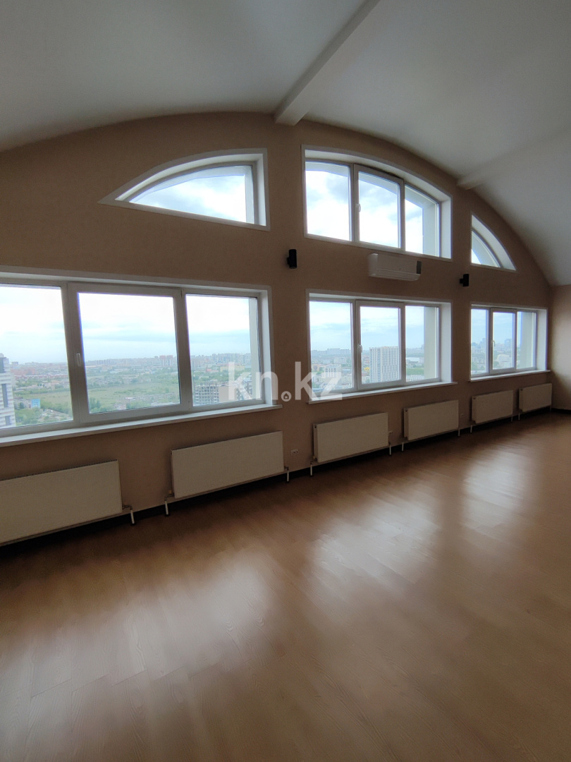 Продажа 5-комнатной квартиры, 165.5 м² в Астане - фото 11