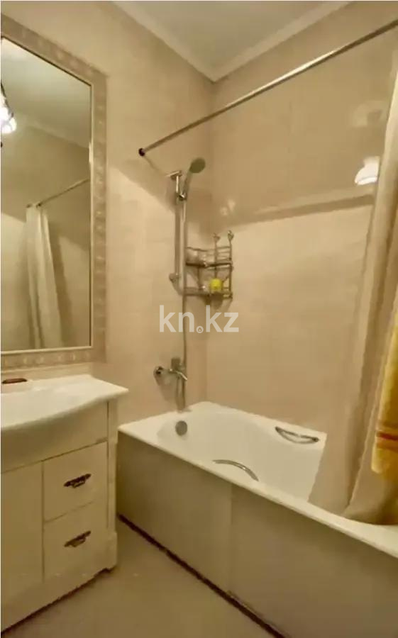 Продажа 2-комнатной квартиры, 60 м², мкр. Керемет, дом  1/3 в Алматы - фото 4