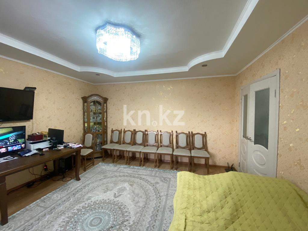 Продажа 2-комнатной квартиры, 52 м², ул. Язева в Караганде - фото 3