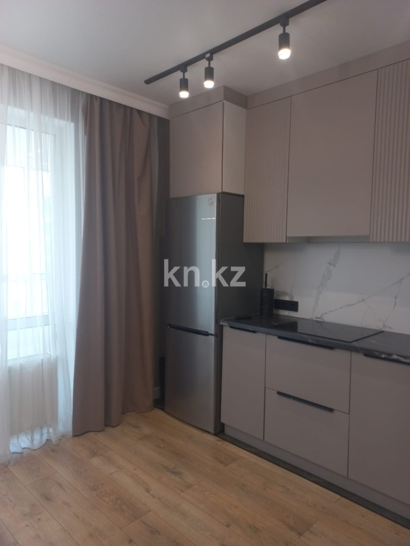 Аренда 2-комнатной квартиры, 68 м² в Астане