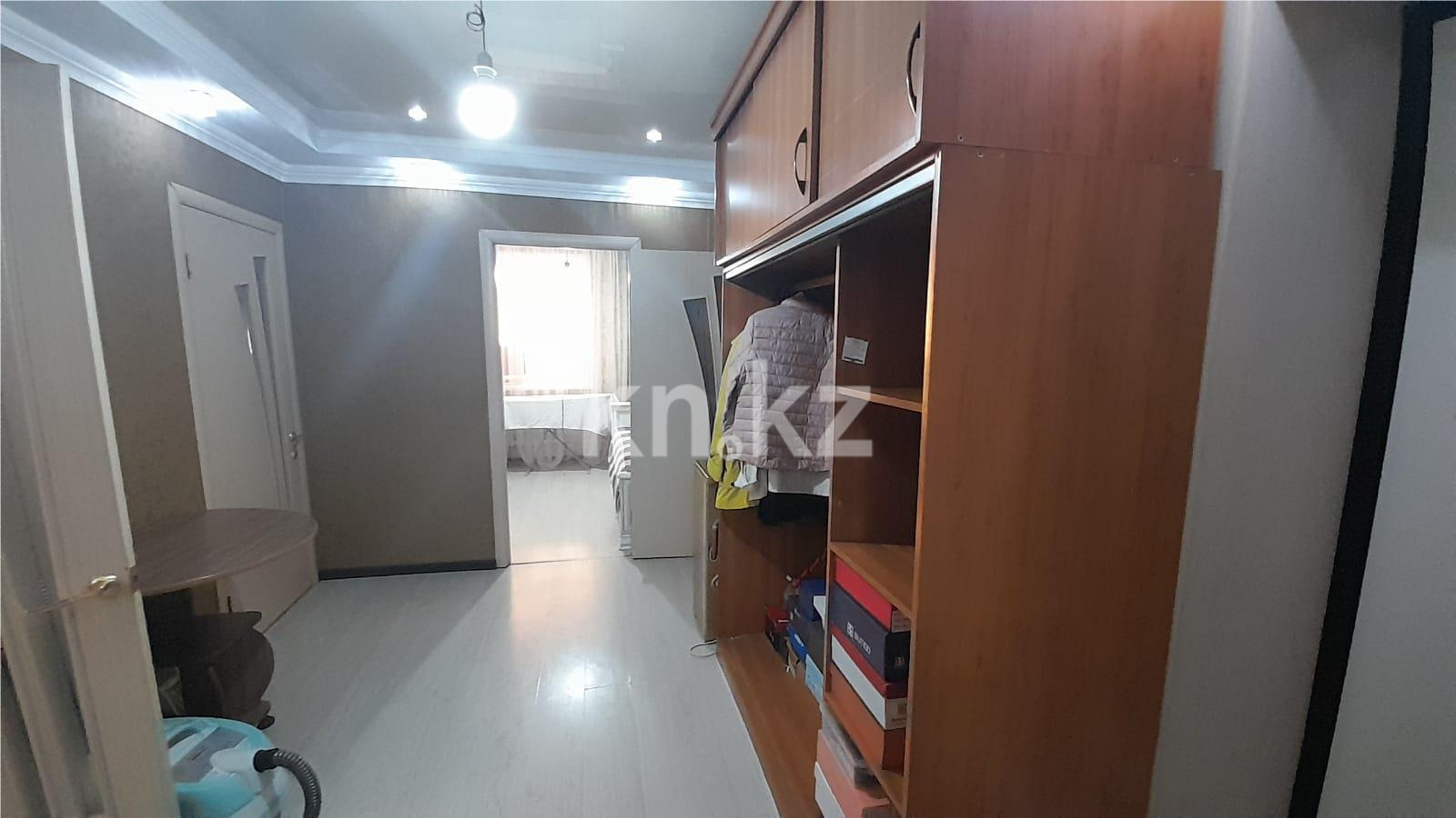 Продажа 4-комнатной квартиры, 84 м², ул. Ермекова, дом  52 в Караганде - фото 9