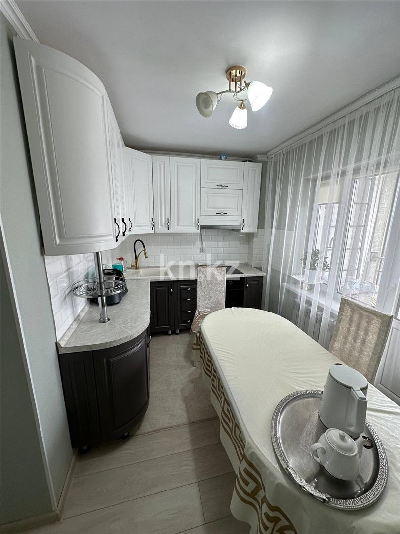 Продажа 2-комнатной квартиры, 70 м², ул. Ашимова, дом  26 в Караганде - фото 2