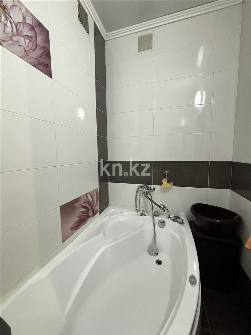 Продажа 2-комнатной квартиры, 58 м², ул. Чкалова, дом  6 в Караганде - фото 10