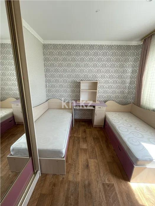 Продажа 4-комнатной квартиры, 62 м², мкр-н 17 в Караганде - фото 2