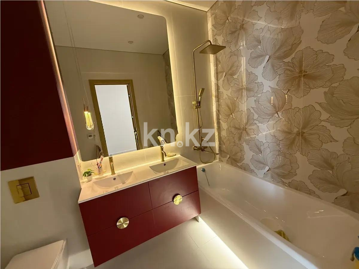 Продажа 3-комнатной квартиры, 95 м², ул. Жандосова, дом  108/1 в Алматы - фото 6