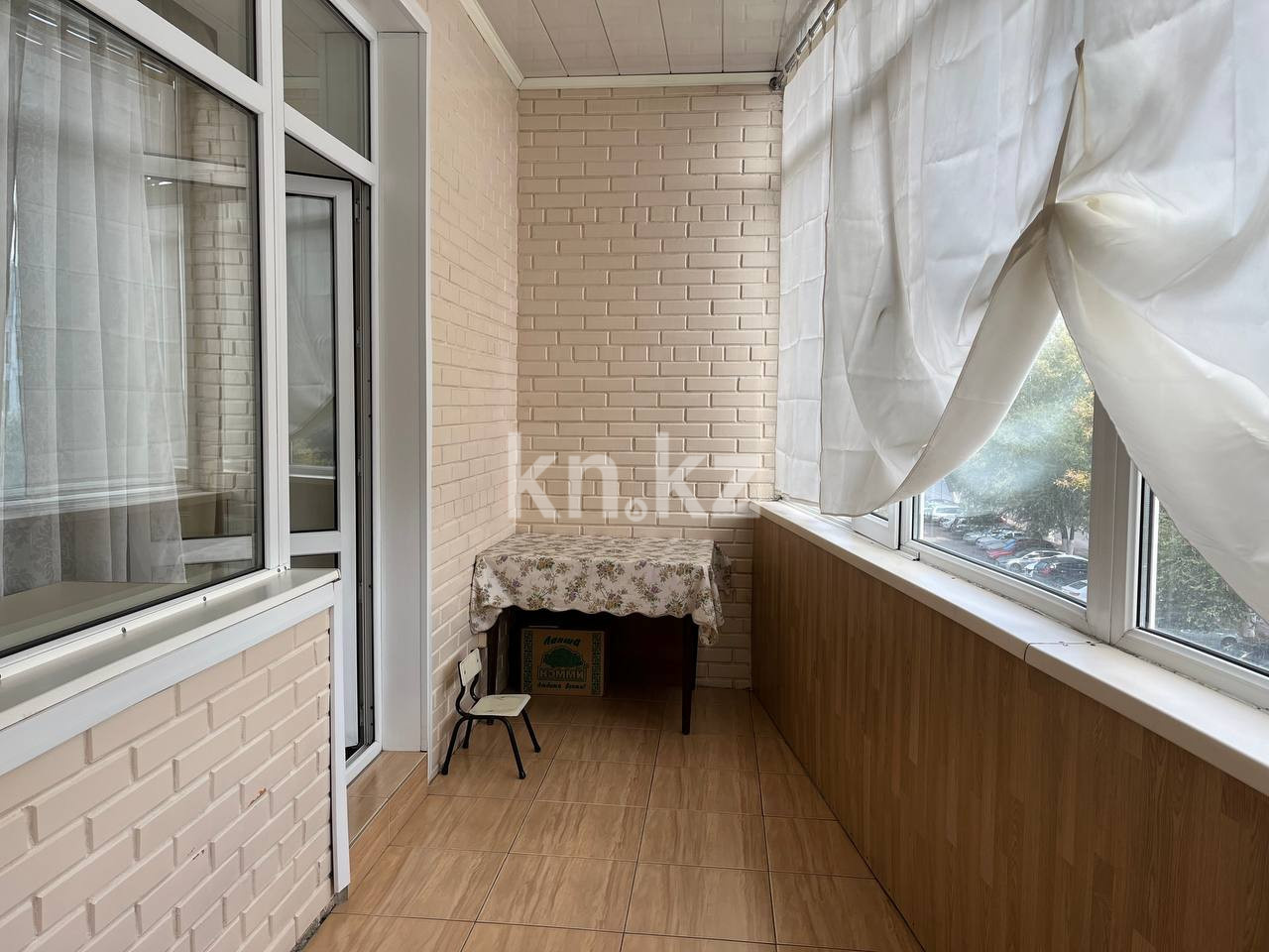 Продажа 4-комнатной квартиры, 136 м², ул. Аманжолова, дом  65/4 в Караганде - фото 3