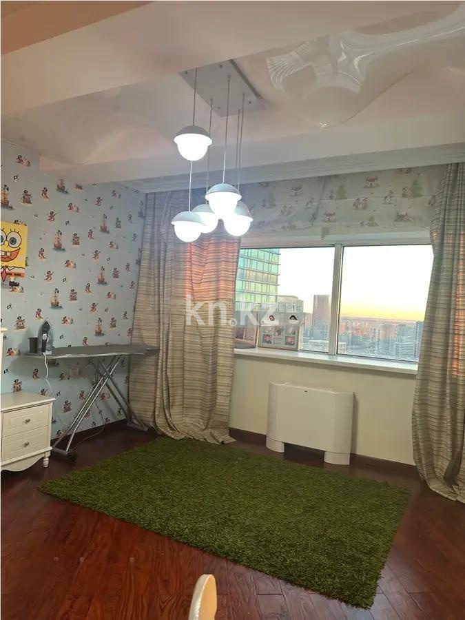 Продажа 4-комнатной квартиры, 180 м², ул. Достык, дом  5 в Астане - фото 3