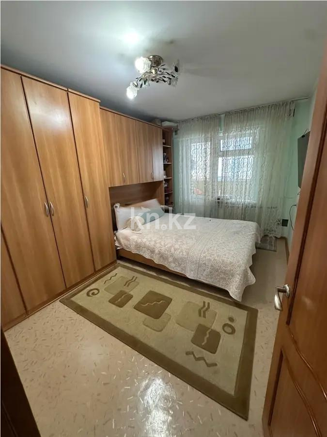 Продажа 4-комнатной квартиры, 74 м², мкр-н Аксай-3а, дом  63 в Алматы - фото 2