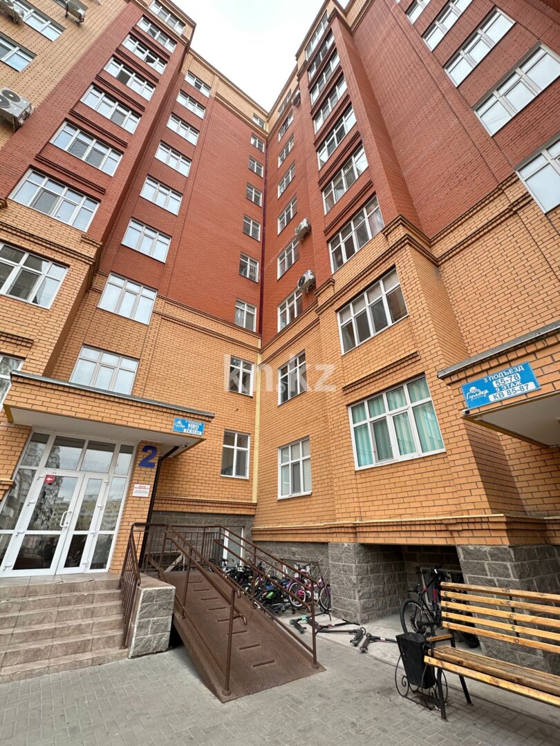 Продажа 2-комнатной квартиры, 55.5 м² в Караганде - фото 19