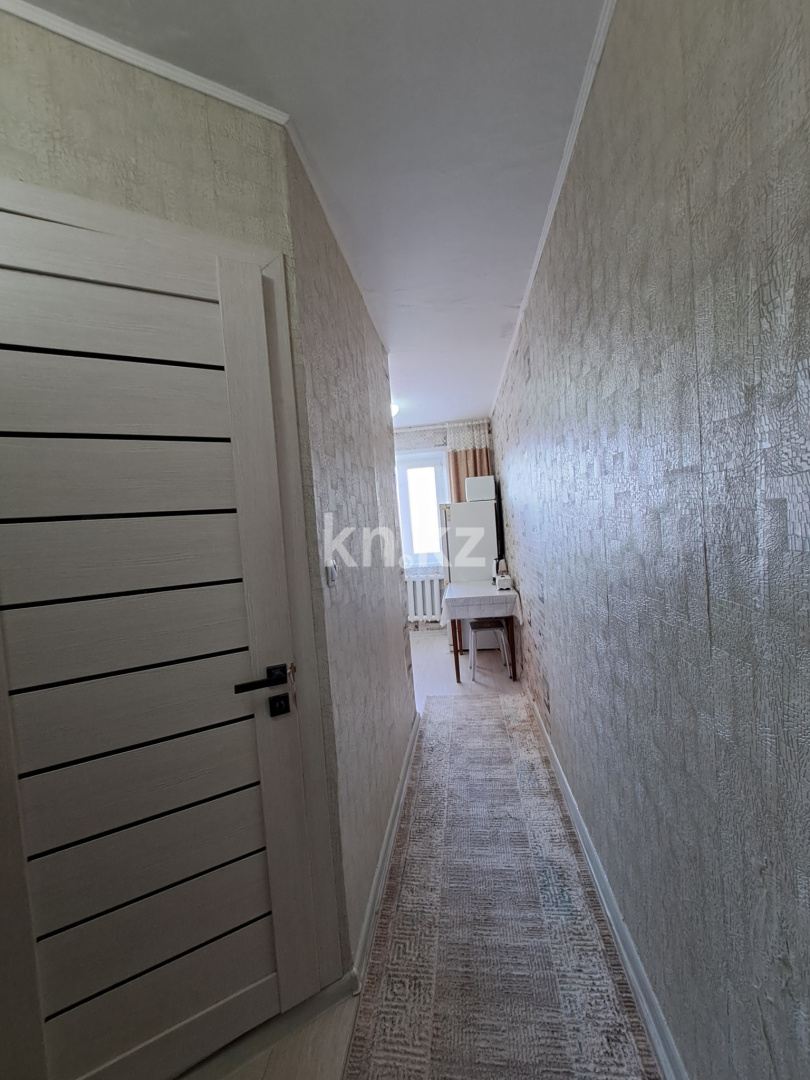 Продажа 2-комнатной квартиры, 48 м², 1 кв-л, дом  8 в Караганде - фото 5
