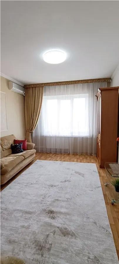 Продажа 3-комнатной квартиры, 75 м², ул. Жандосова, дом  33 в Алматы