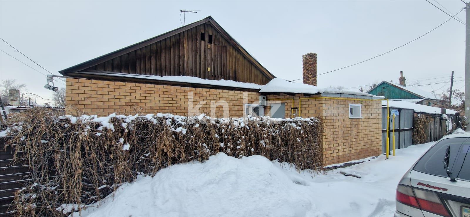 Продажа 4-комнатного дома, 64 м² в Караганде