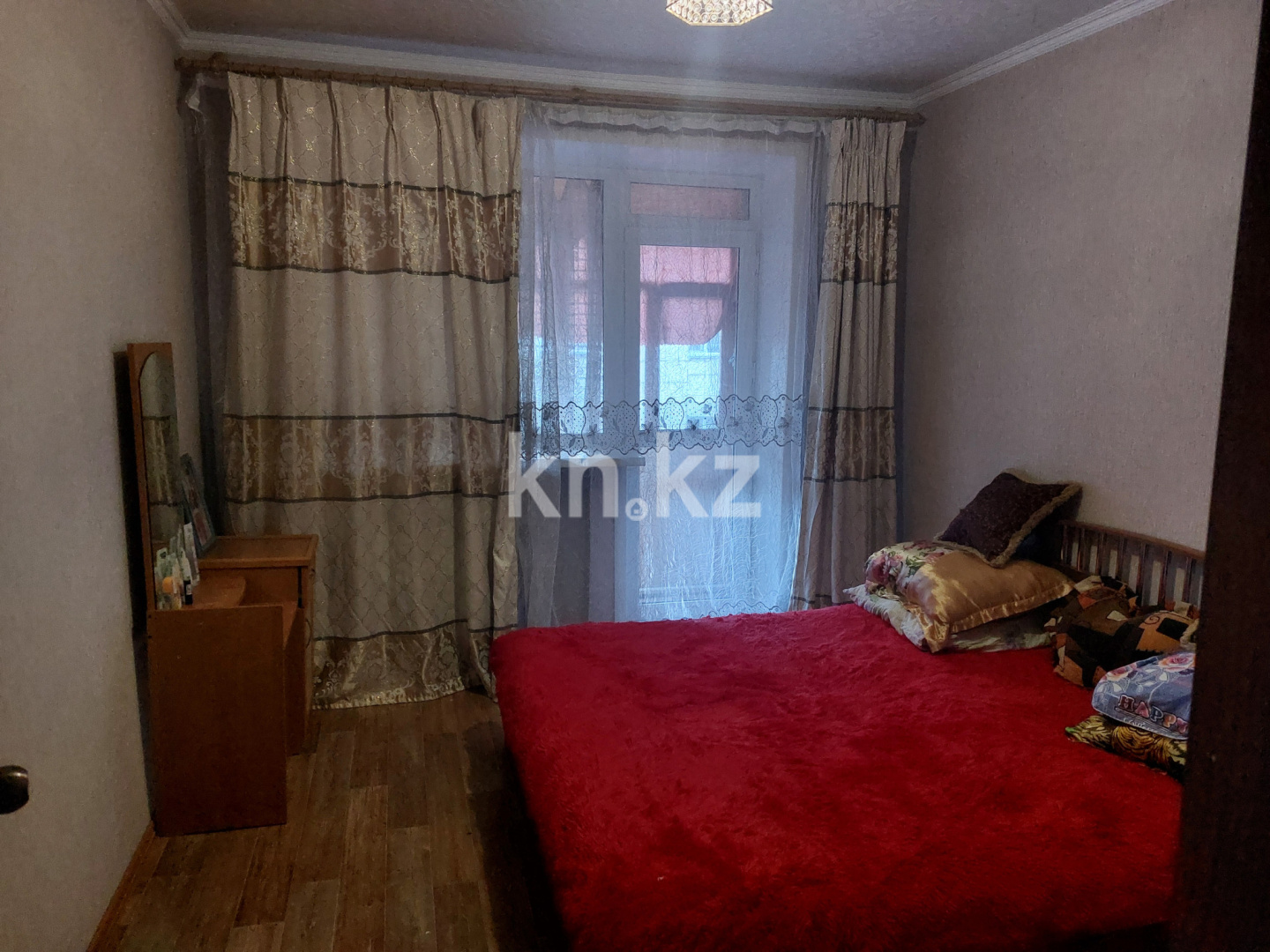 Продажа 4-комнатной квартиры, 61 м², мкр-н 14, дом  18 в Караганде
