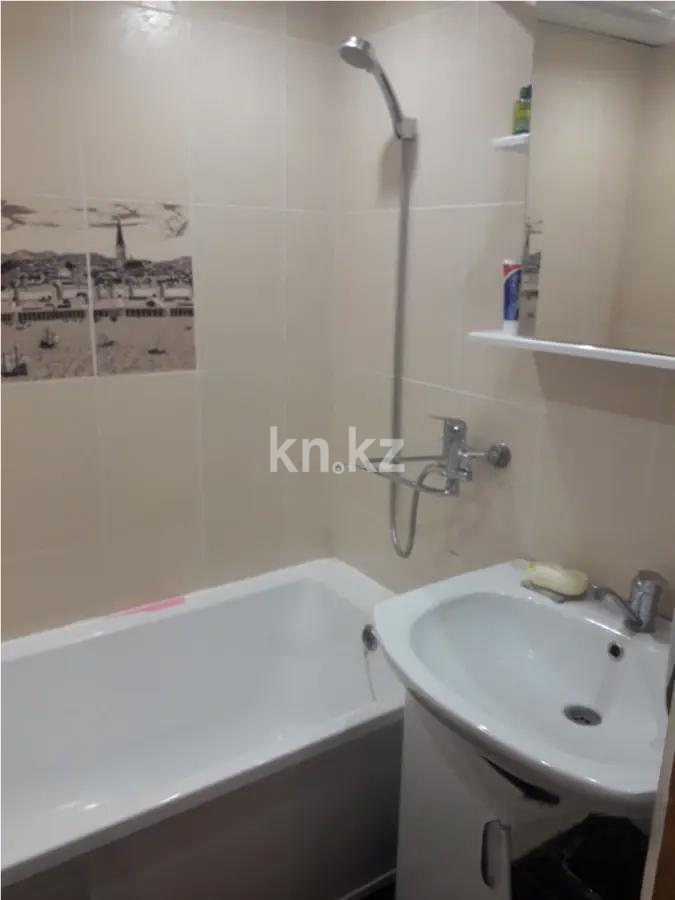 Продажа 2-комнатной квартиры, 50.2 м², пр. Абылай хана, дом  6 в Астане - фото 3