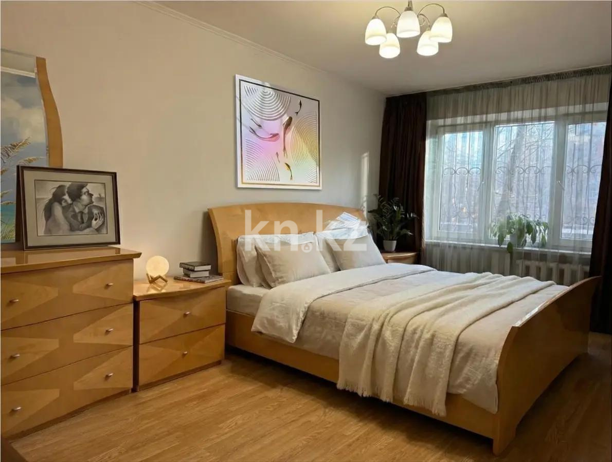 Продажа 4-комнатной квартиры, 75 м², 1 мкр., дом  20 в Алматы - фото 2