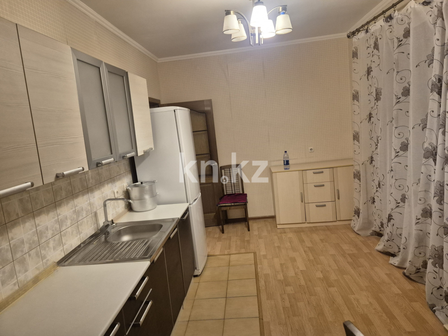 Аренда 1-комнатной квартиры, 56 м², ул. Акмешит, дом  5А в Астане - фото 2