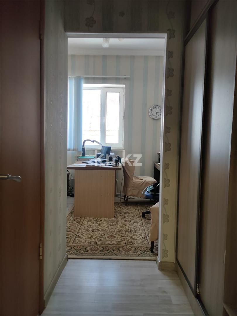 Продажа 10-комнатного дома, 650 м², ул. Джалиля в Караганде - фото 7