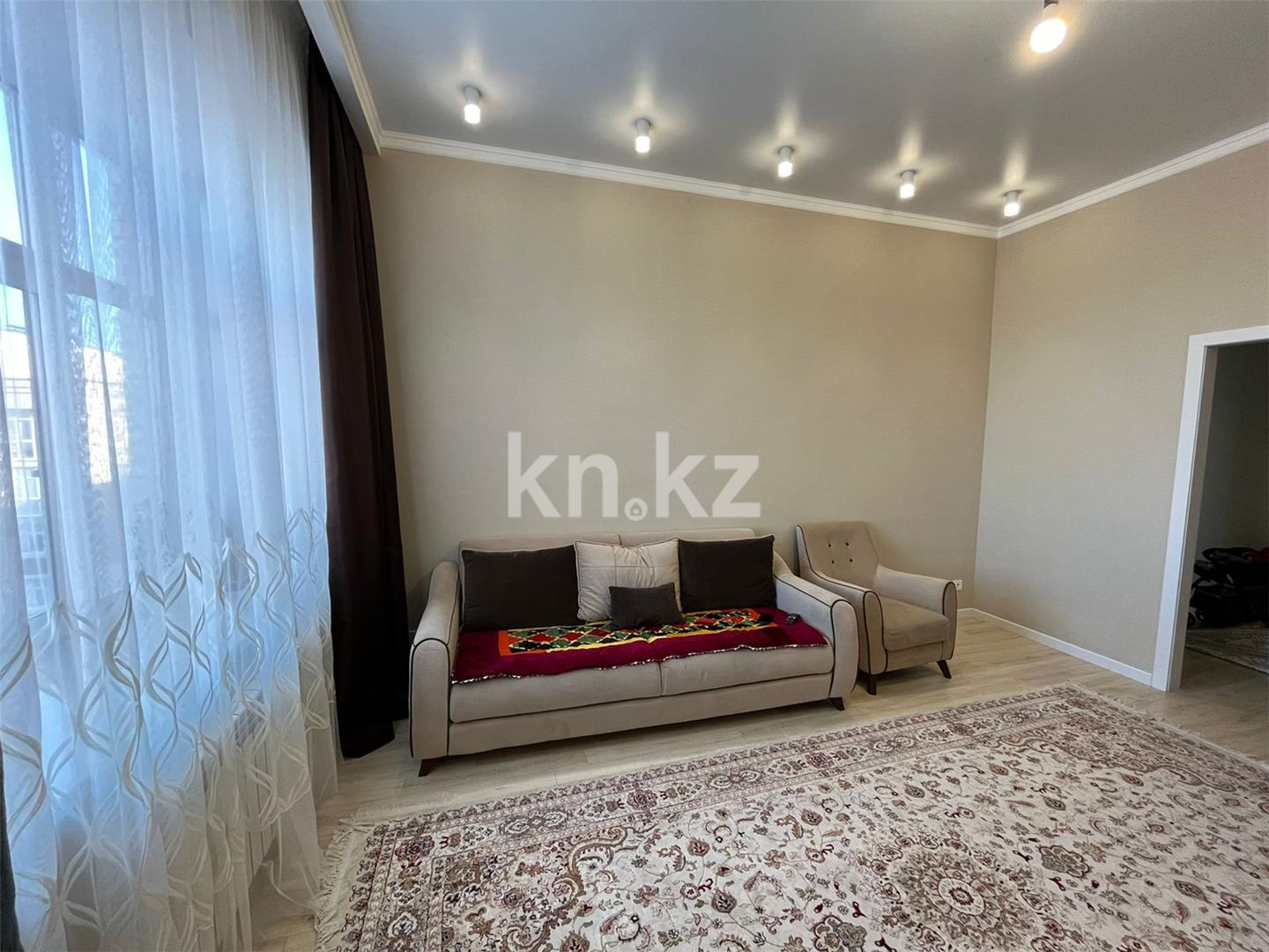 Продажа 3-комнатной квартиры, 87 м², мкр-н Степной-3, дом  1/4 в Караганде - фото 2