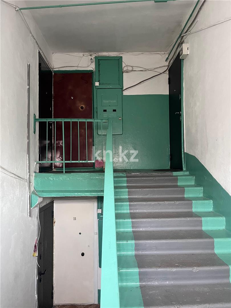 Продажа 4-комнатной квартиры, 61 м², 11а мкр. в Караганде - фото 10