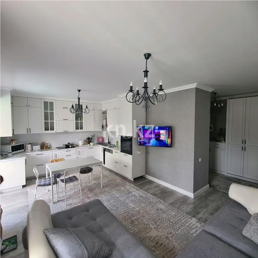 Продажа 4-комнатной квартиры, 142 м², пр. Мангилик Ел, дом  33/2 в Астане