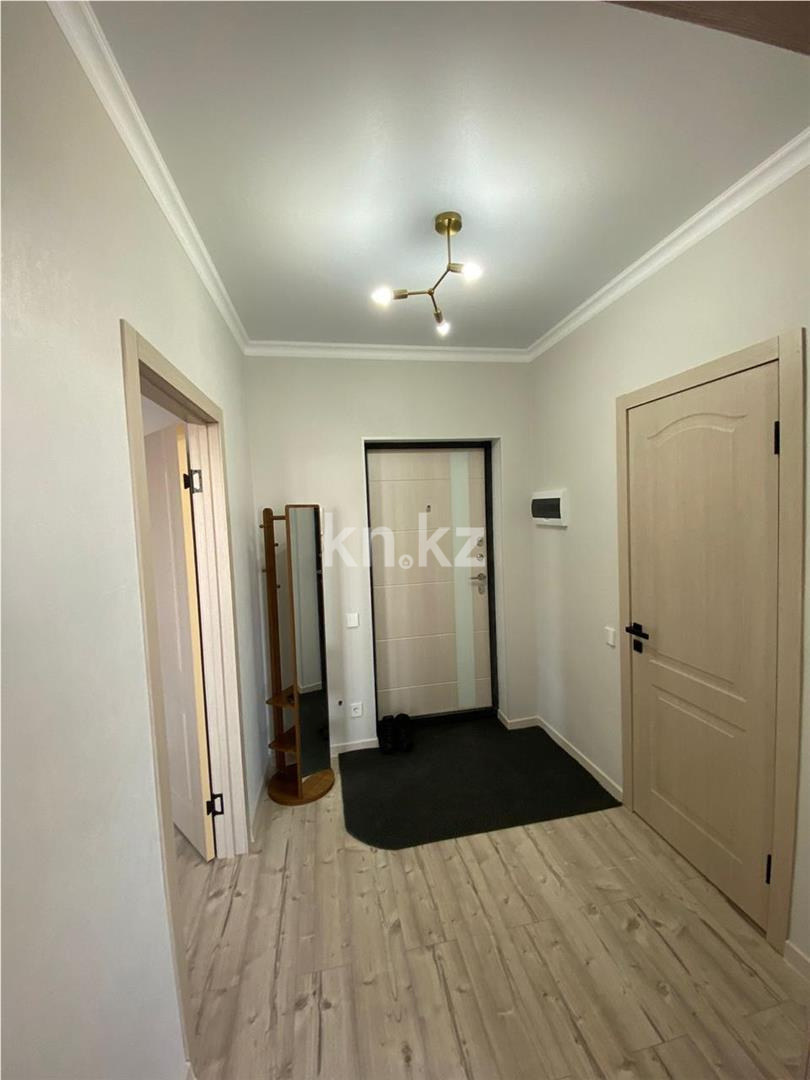 Продажа 1-комнатной квартиры, 38 м², ул. Нажимеденова в Астане - фото 8