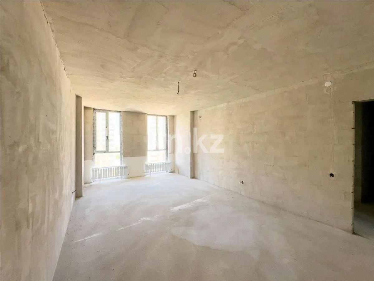 Продажа 2-комнатной квартиры, 83.2 м², ул. Нуршайыкова, дом  6 в Астане