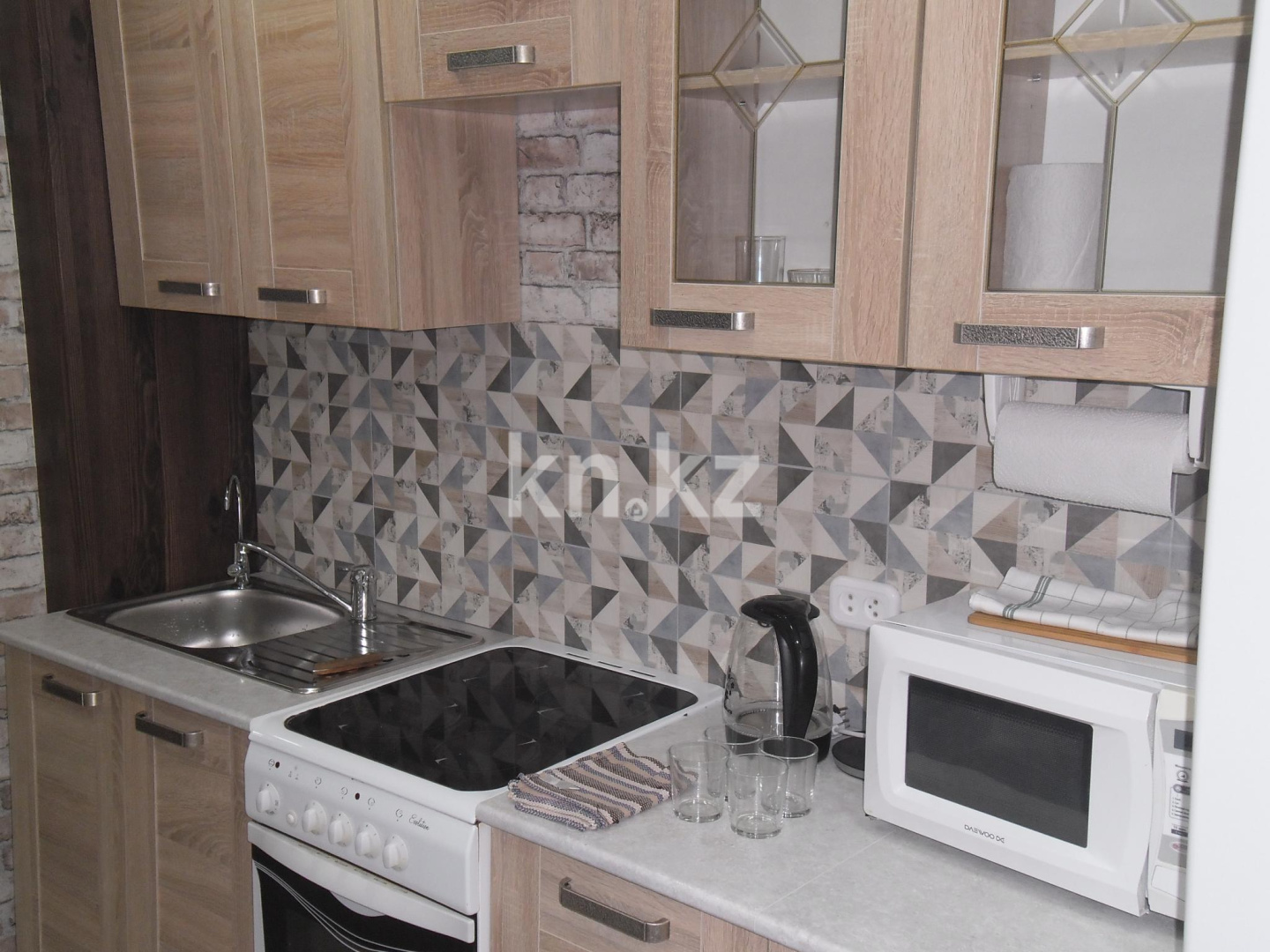 Аренда 3-комнатной квартиры посуточно, 78 м², ул. Набережная Славского, дом  48 в Усть-Каменогорске - фото 8