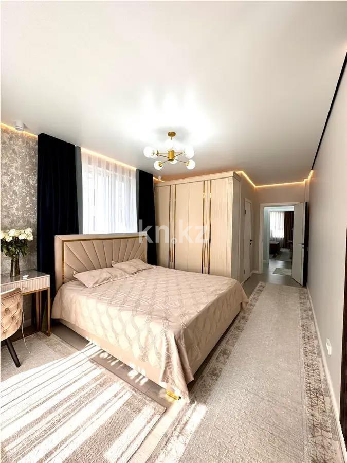 Продажа 3-комнатной квартиры, 111 м², пр. Абая, дом  165/1 в Алматы - фото 2