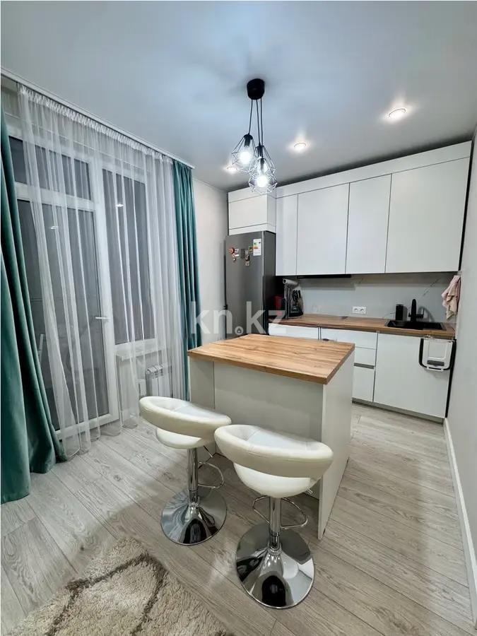 Продажа 1-комнатной квартиры, 40 м², ул. Нажимеденова, дом  31 в Астане - фото 2