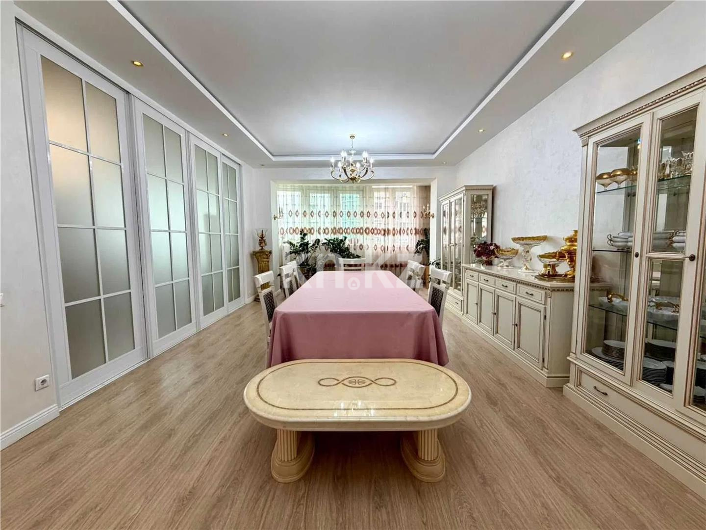 Продажа 4-комнатной квартиры, 138 м² в Алматы