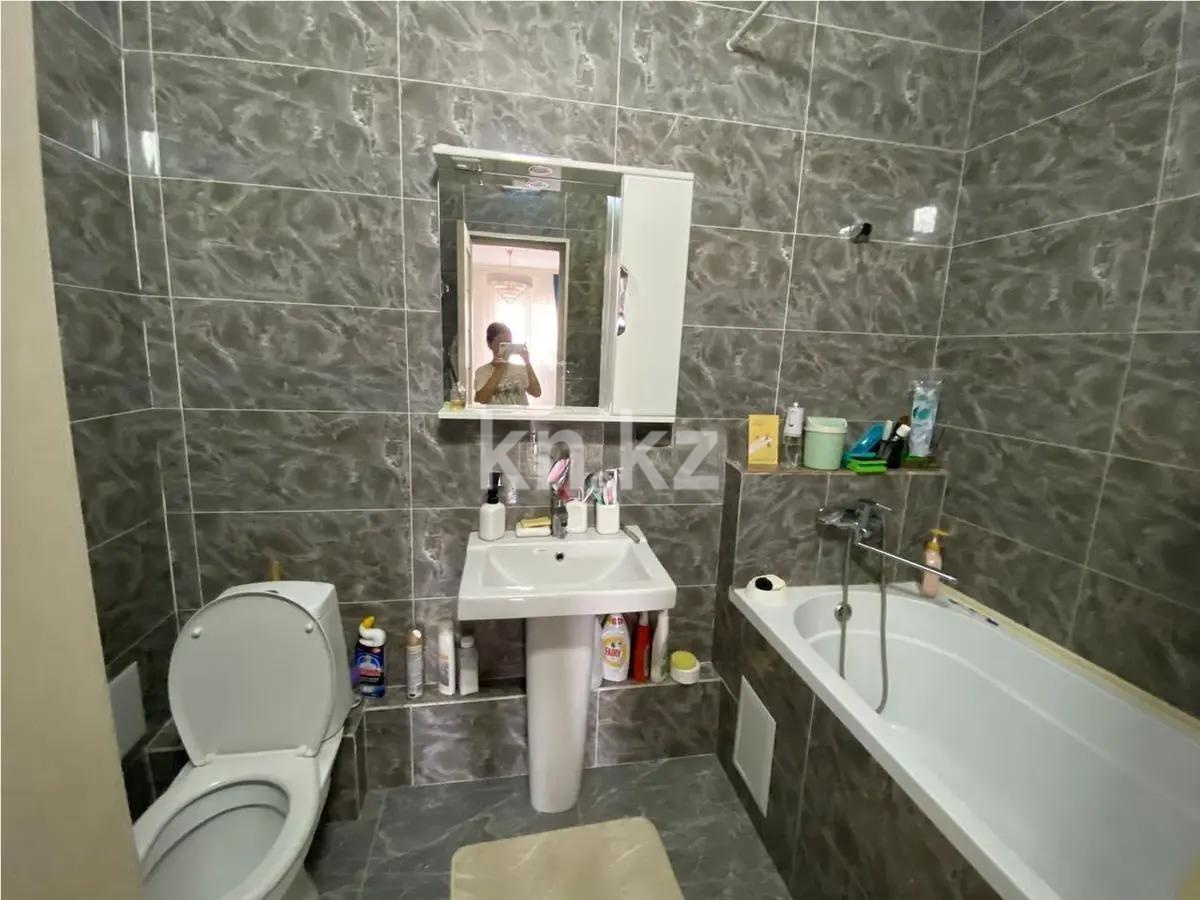 Продажа 3-комнатной квартиры, 67 м², ул. Аманжолова, дом  28/1 в Астане - фото 5