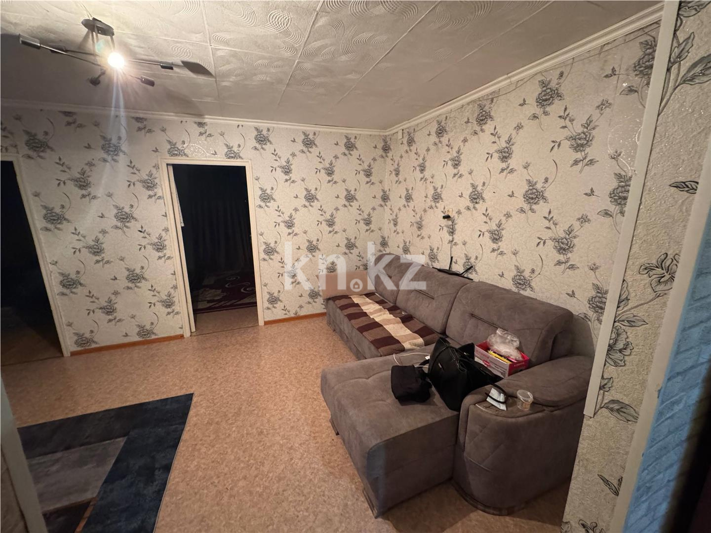 Продажа 4-комнатной квартиры, 61 м², мкр-н 21, дом  21 в Караганде - фото 3