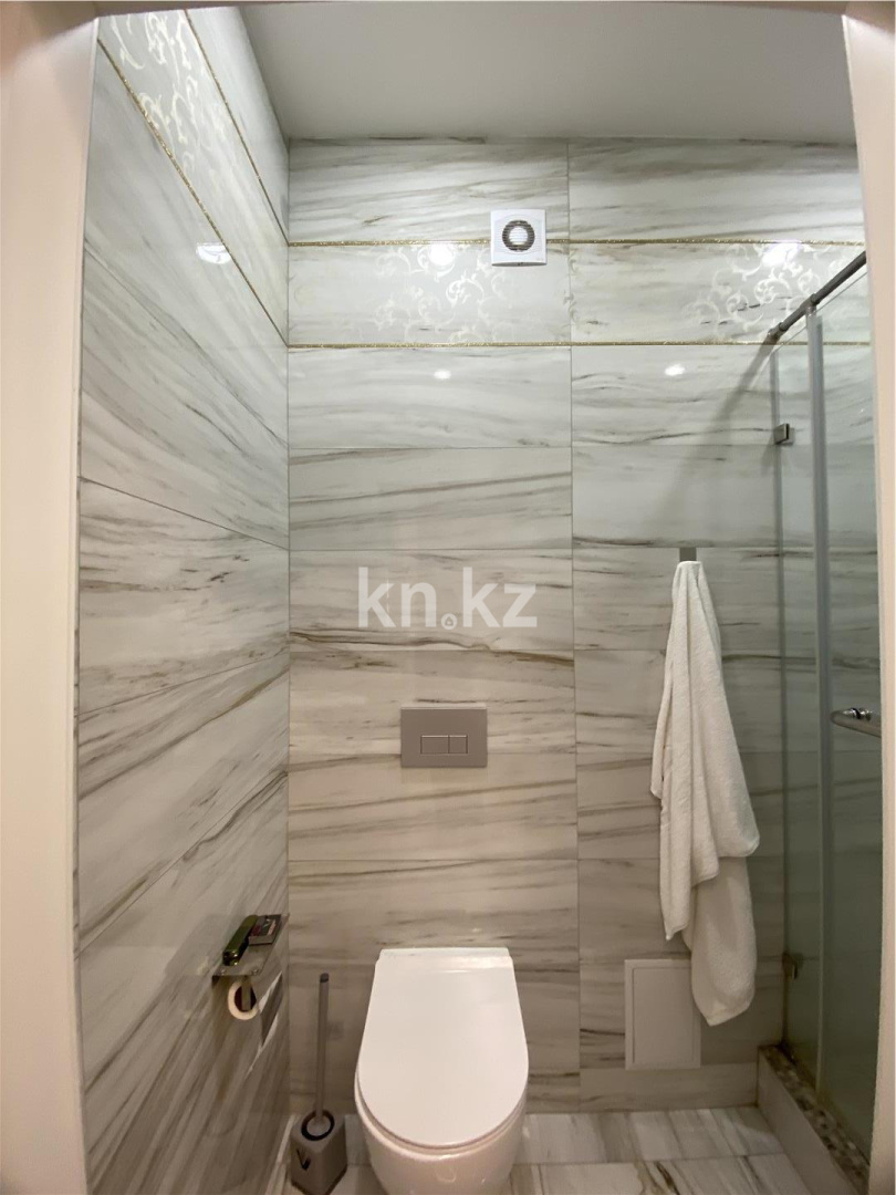 Продажа 4-комнатной квартиры, 132 м², ул. Шарля де Голля в Астане - фото 19