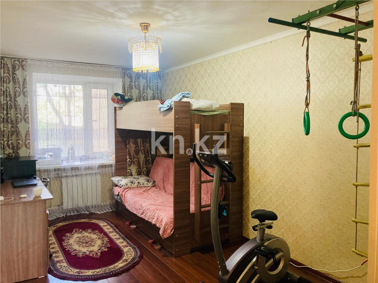 Продажа 4-комнатной квартиры, 83 м², ул. Муканова в Караганде - фото 10