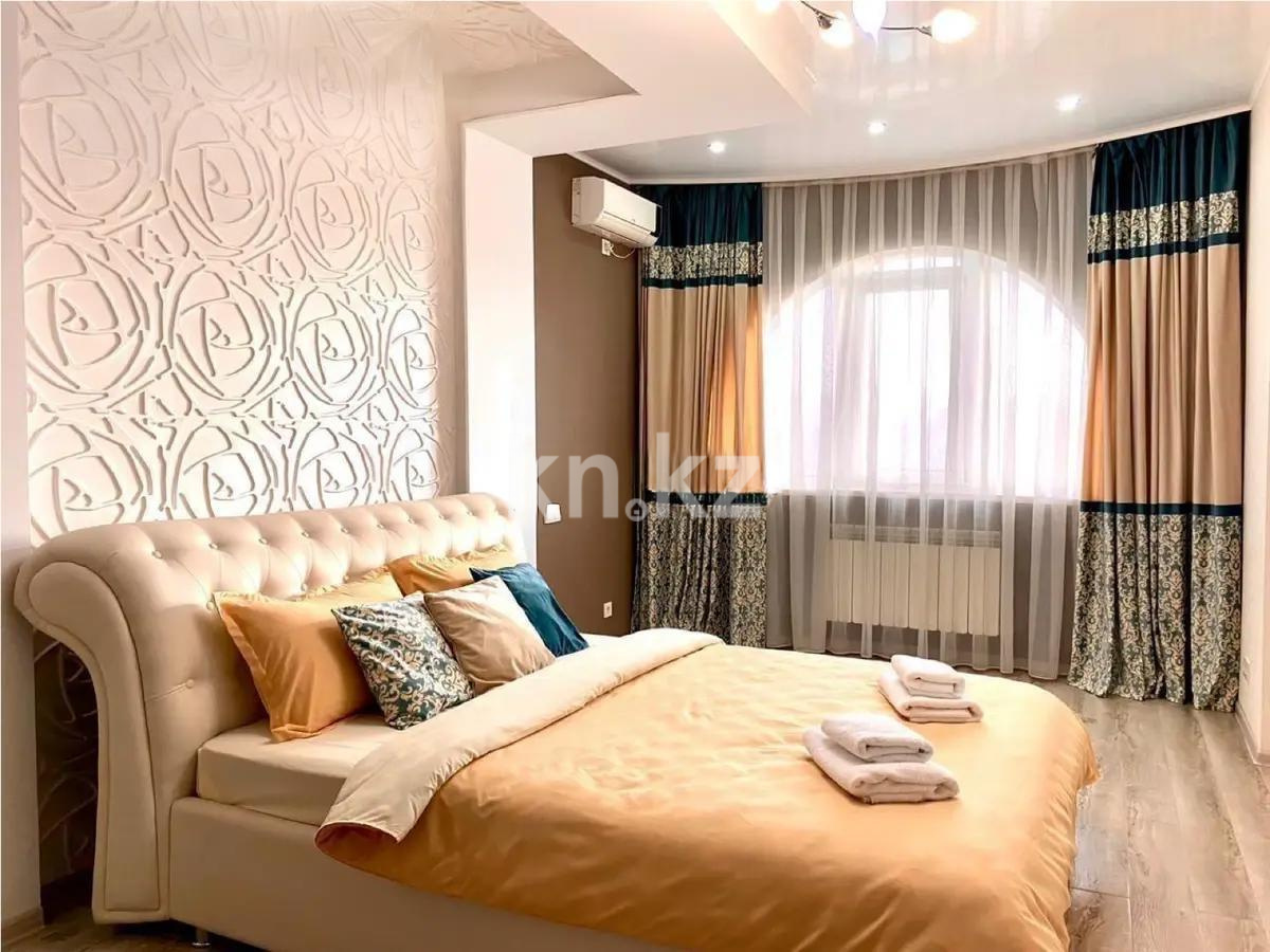 Продажа 3-комнатной квартиры, 92 м², ул. Навои, дом  208 в Алматы - фото 3