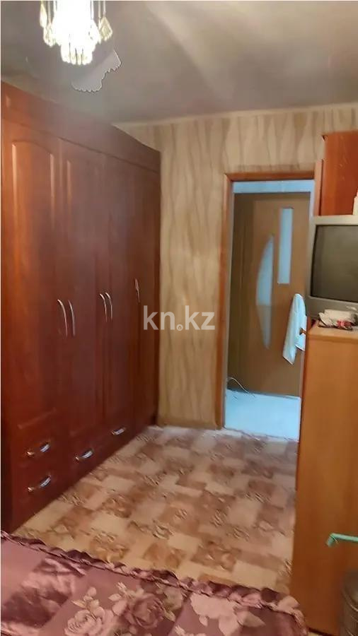 Продажа 3-комнатной квартиры, 49 м², 21 мкр., дом  23 в Караганде - фото 4