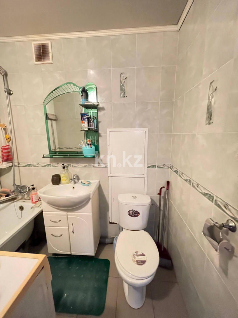 Продажа 4-комнатной квартиры, 60.8 м², ул. Кубеева, дом  2А в Костанае - фото 13