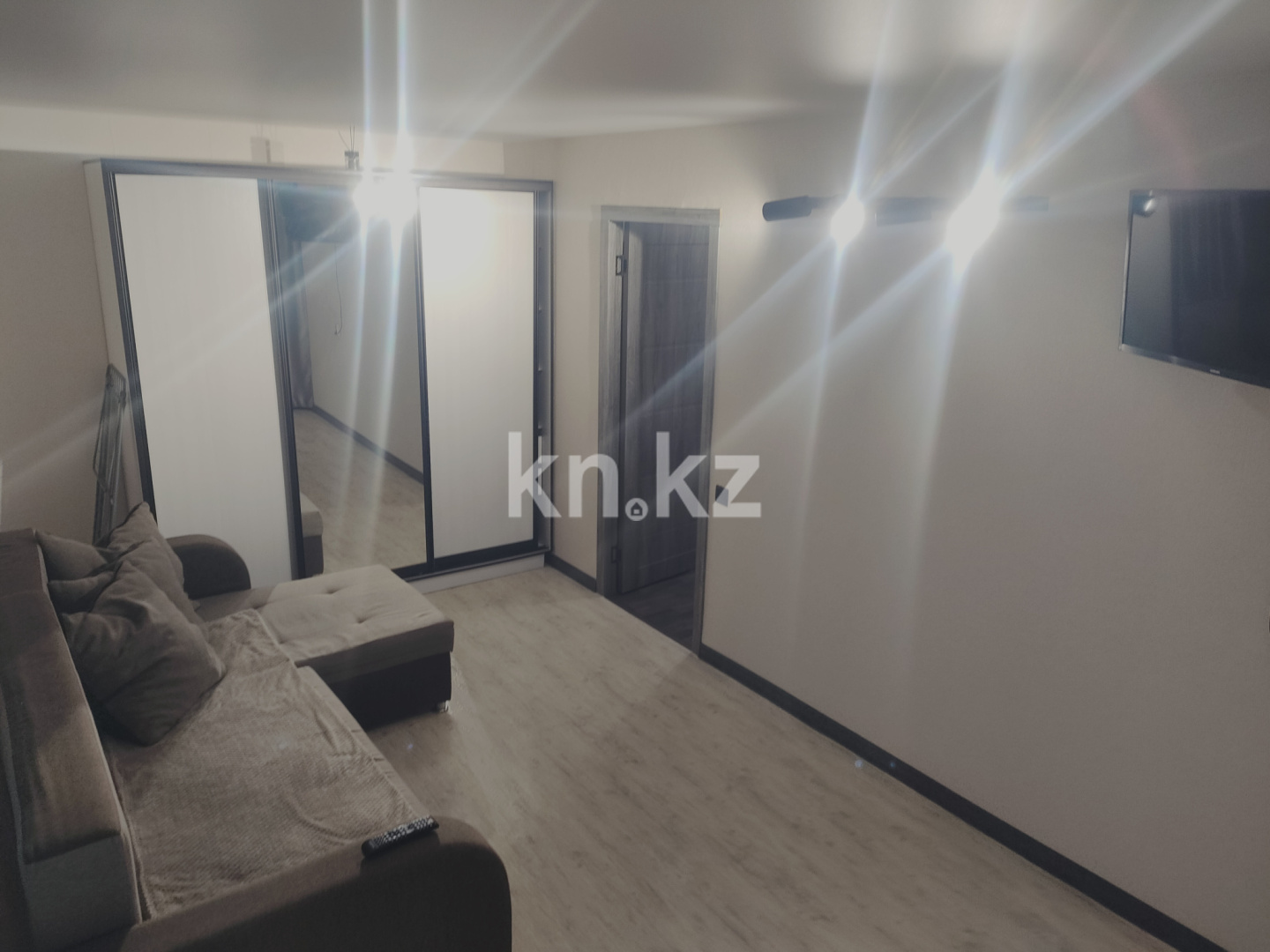 Аренда 2-комнатной квартиры посуточно, 42 м² в Усть-Каменогорске - фото 4