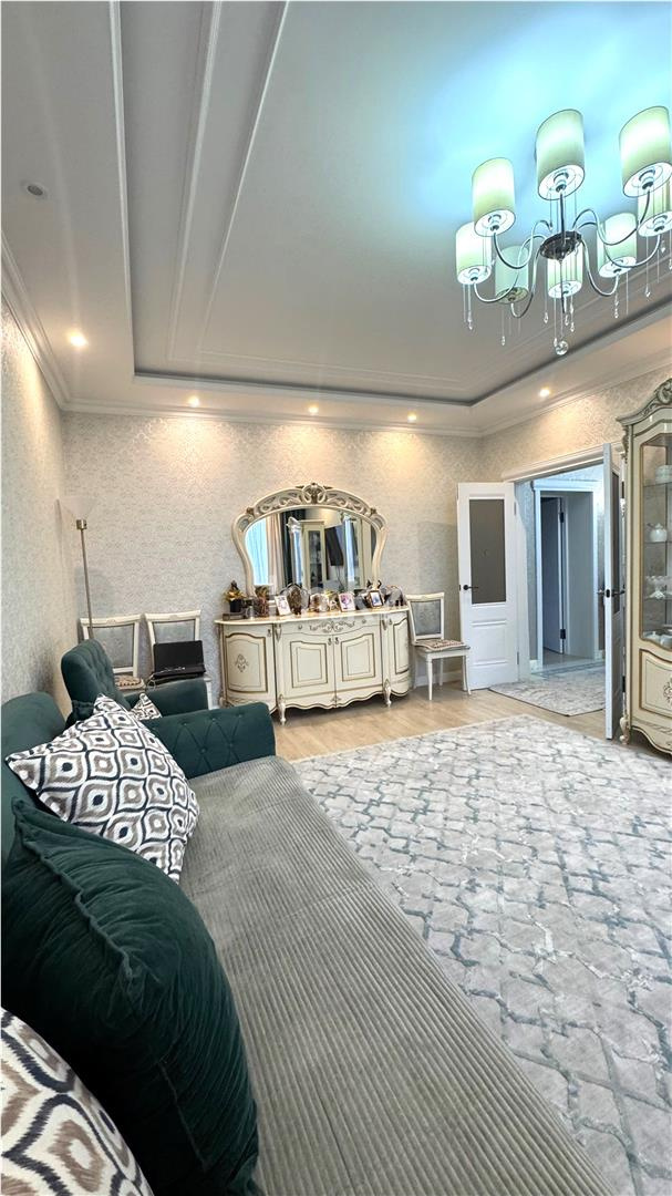 Продажа 3-комнатной квартиры, 95 м², пр. Сейфуллина, дом  10/1 в Караганде - фото 2