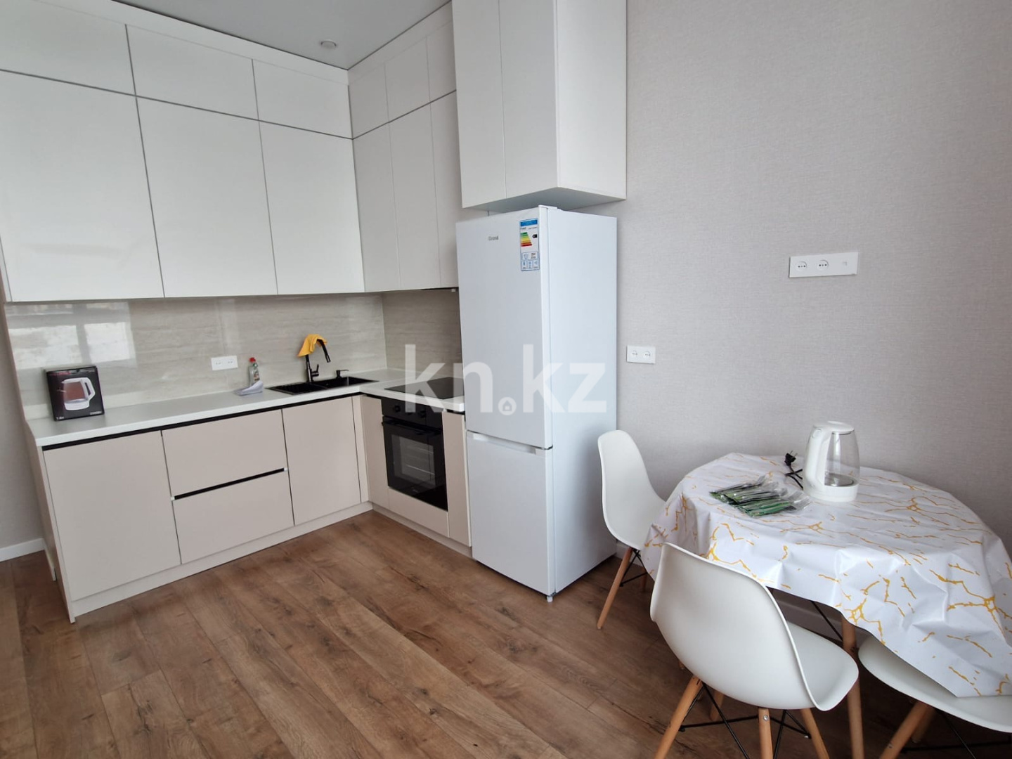 Аренда 1-комнатной квартиры, 42 м² в Астане