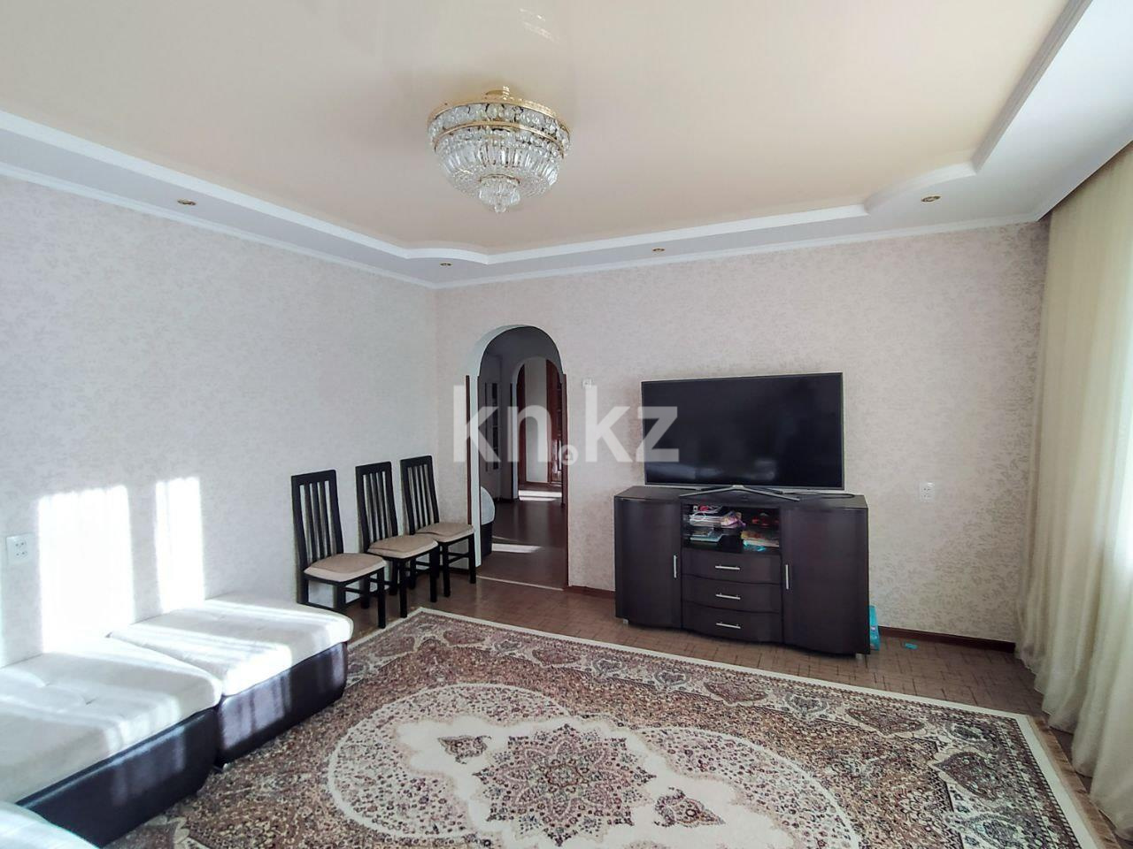 Продажа 3-комнатной квартиры, 64 м², мкр-н Гульдер-1 в Караганде - фото 3