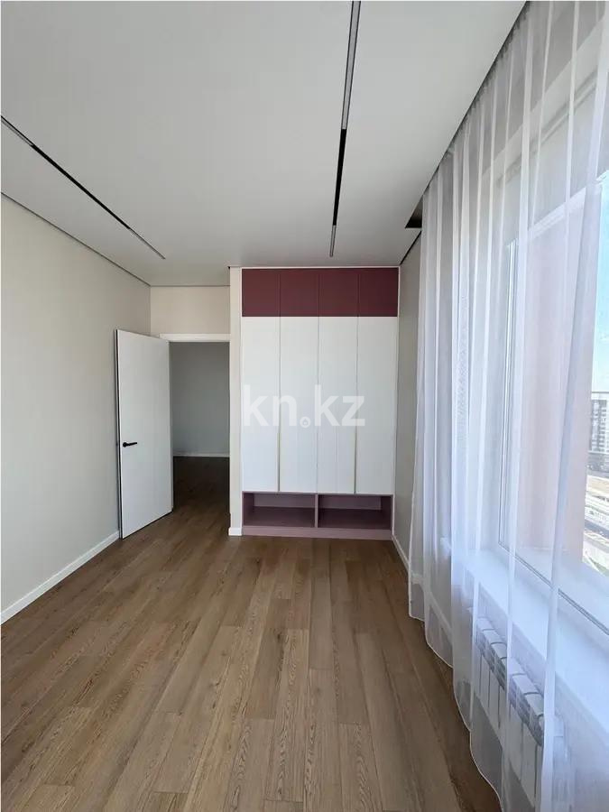 Продажа 3-комнатной квартиры, 107 м², пр. Тауелсыздык, дом  56 в Астане - фото 5