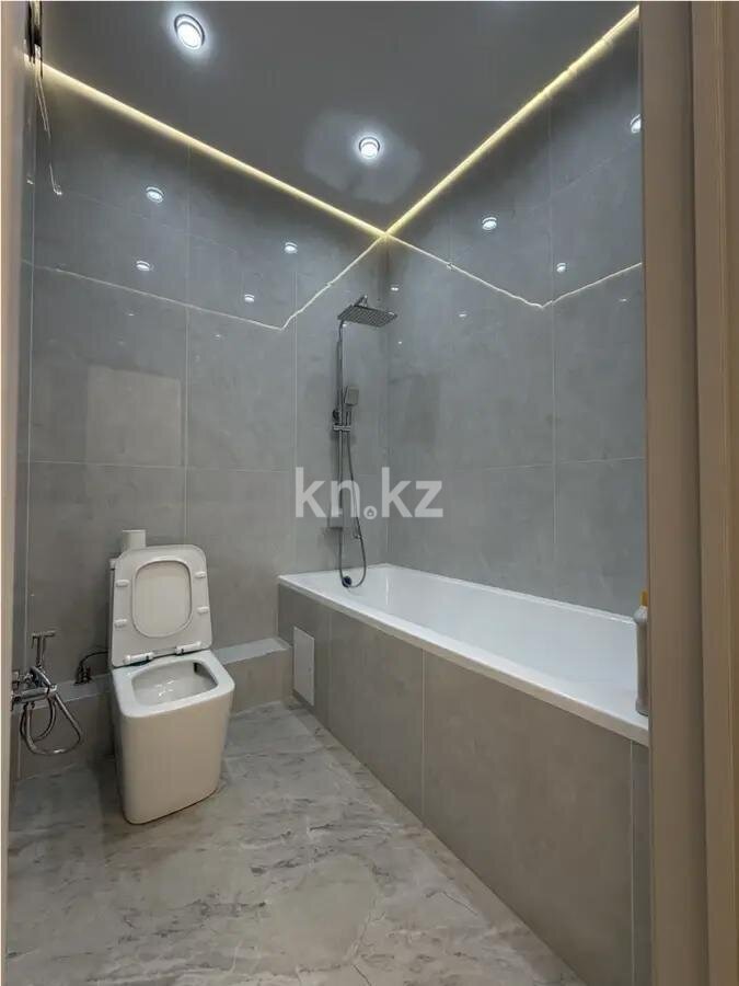 Продажа 3-комнатной квартиры, 70 м² в Алматы - фото 4