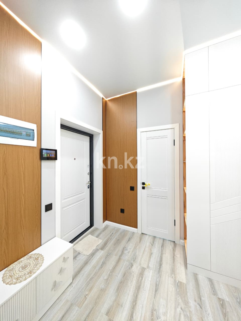 Продажа 2-комнатной квартиры, 61 м², ул. Университетская, дом  18 в Караганде - фото 16