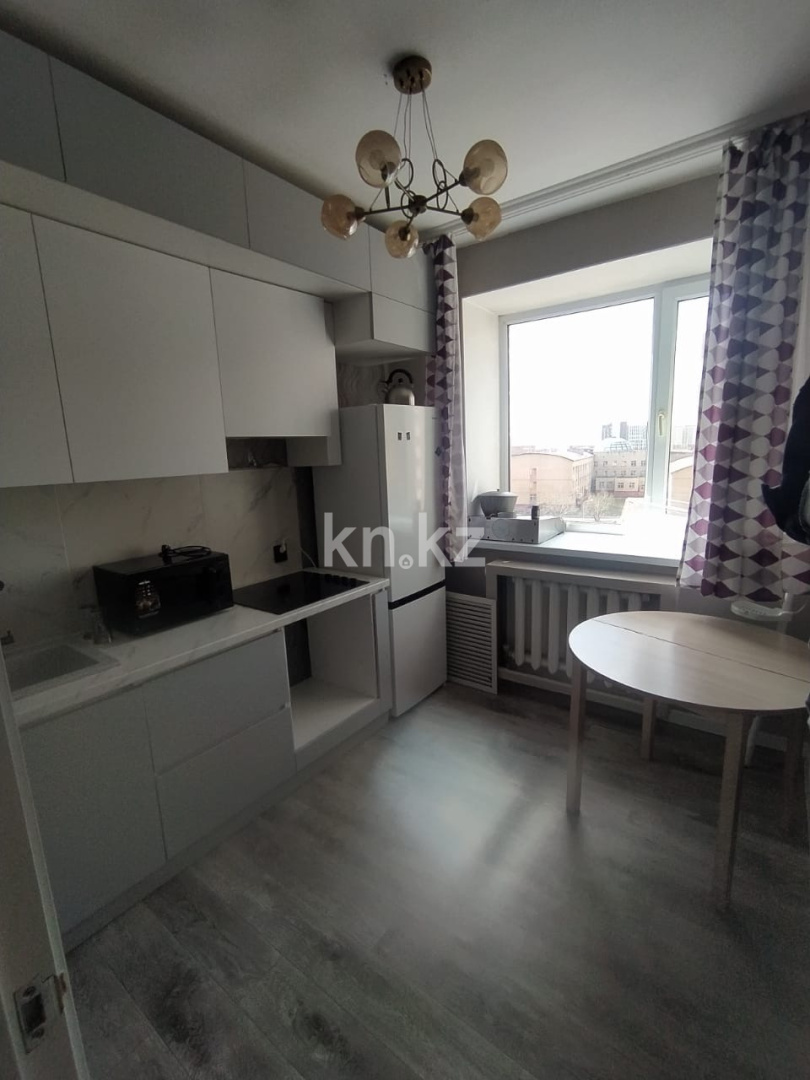 Аренда 1-комнатной квартиры, 38 м² в Астане