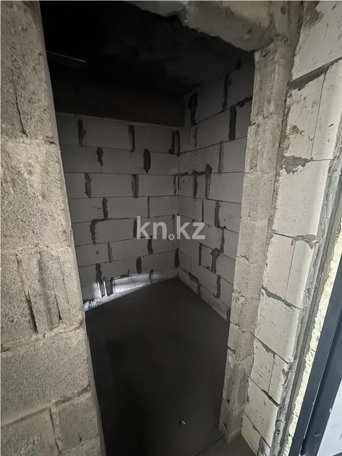 Продажа 2-комнатной квартиры, 53.7 м², ул. Ауэзова, дом  2/8 в Алматы - фото 2