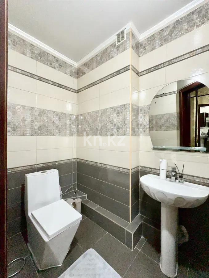 Продажа 3-комнатной квартиры, 110 м², мкр-н Аксай-1а, дом  18 в Алматы - фото 6