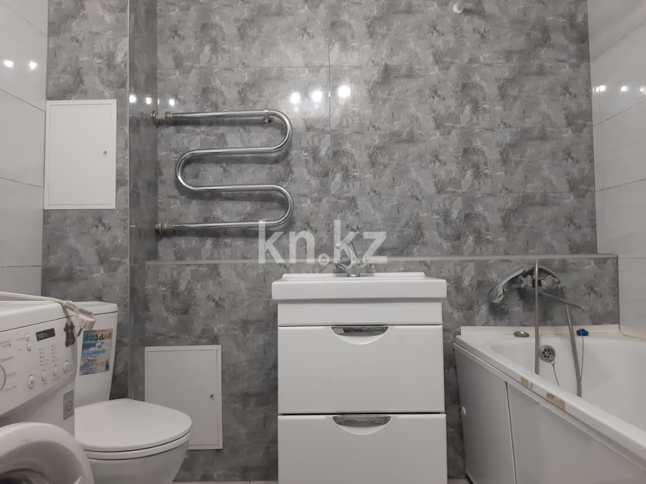 Продажа 4-комнатной квартиры, 82.3 м², ул. Курмангазы, дом  33 в Алматы - фото 3