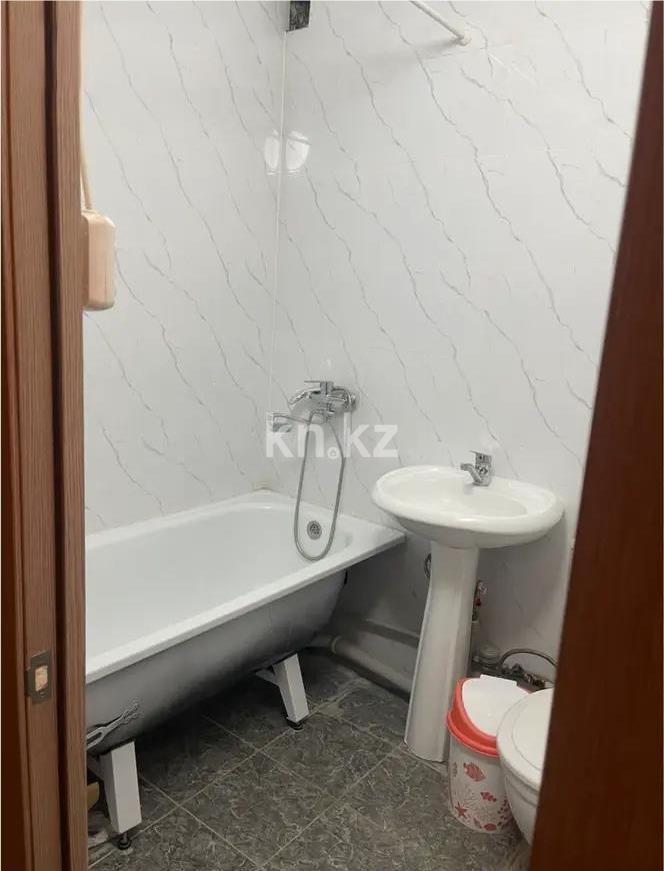 Продажа 1-комнатной квартиры, 33 м², мкр. Айнабулак-3, дом  96 в Алматы - фото 3