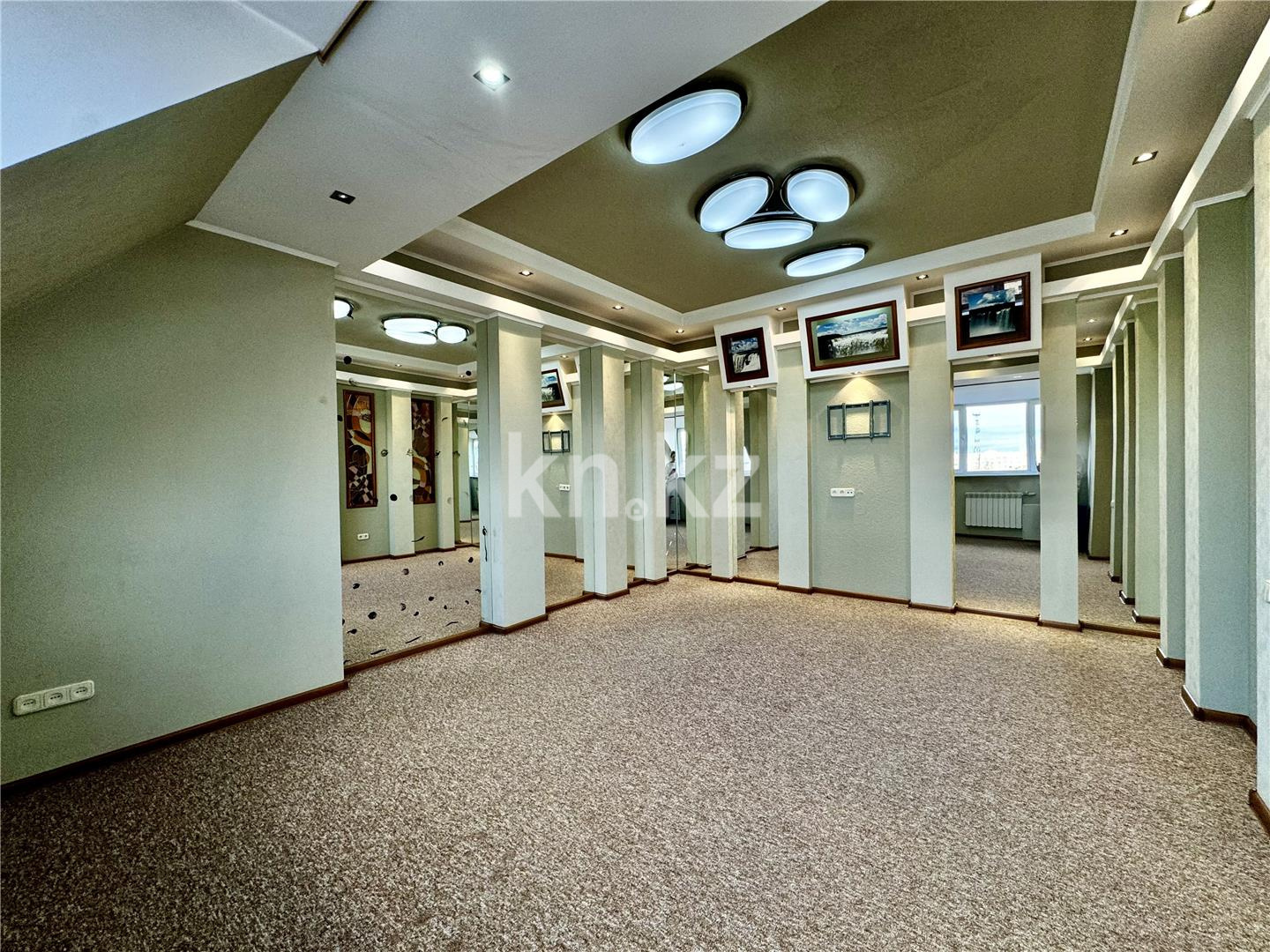 Продажа 6-комнатной квартиры, 227 м², ул. Ерубаева, дом  50/6 в Караганде - фото 27